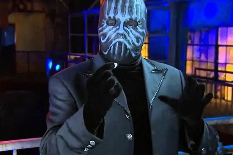 شعبده باز نقابدار